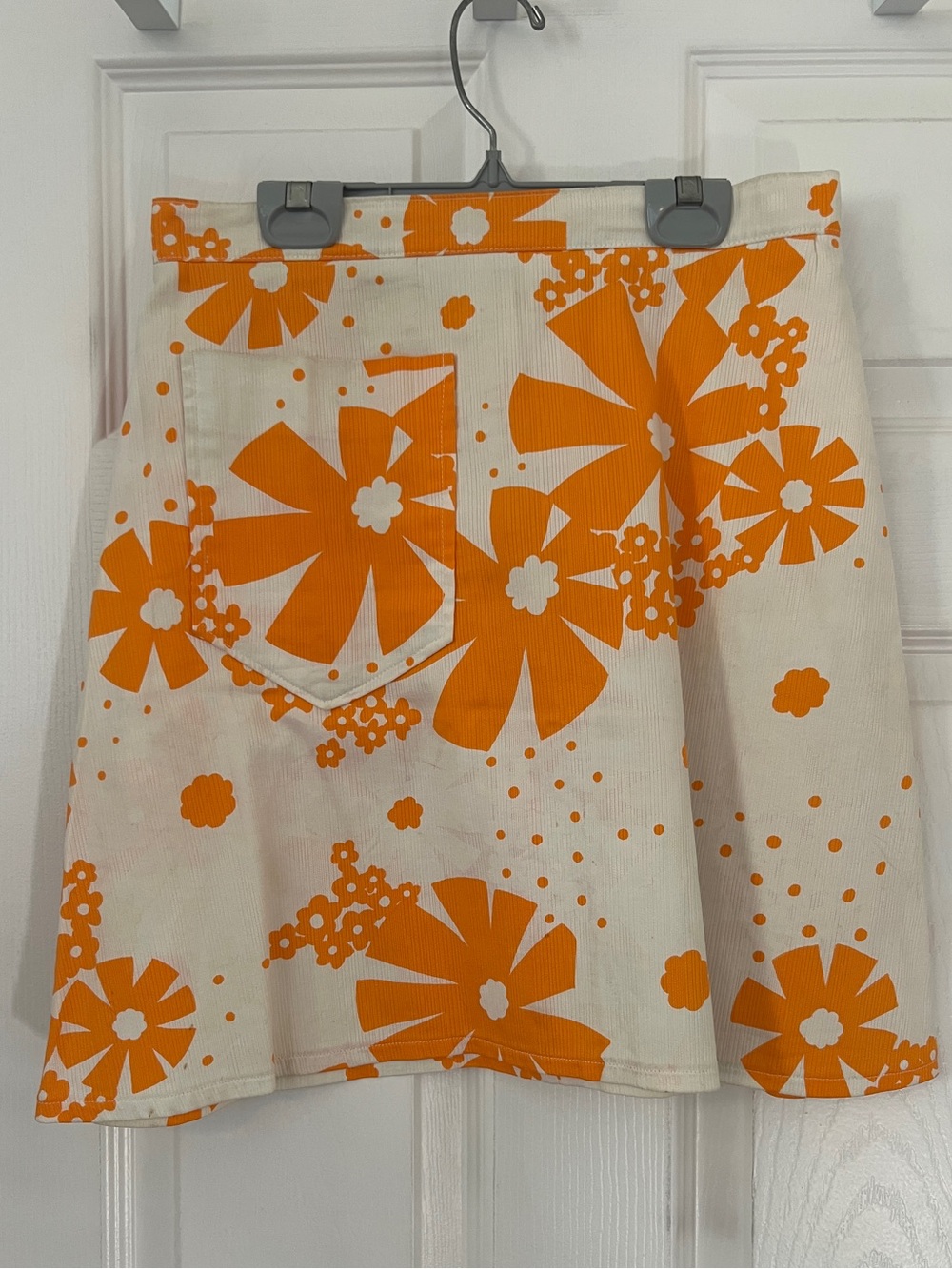 NL Vintage White & Orange Floral A-Line Skirt